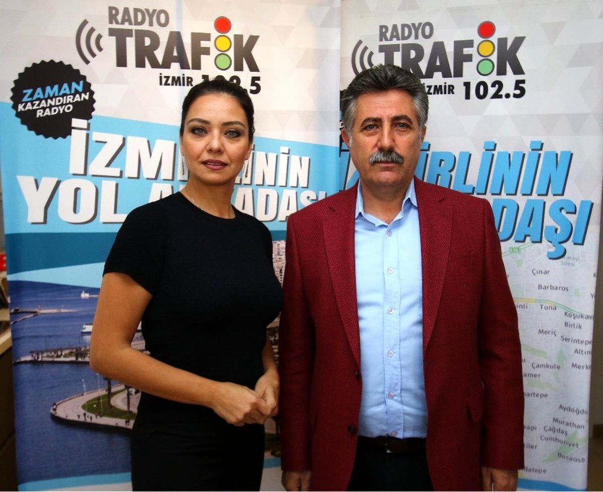 Başkan Sandal: "Bayraklı\'nın yıkılıp yeniden yapılması lazım"