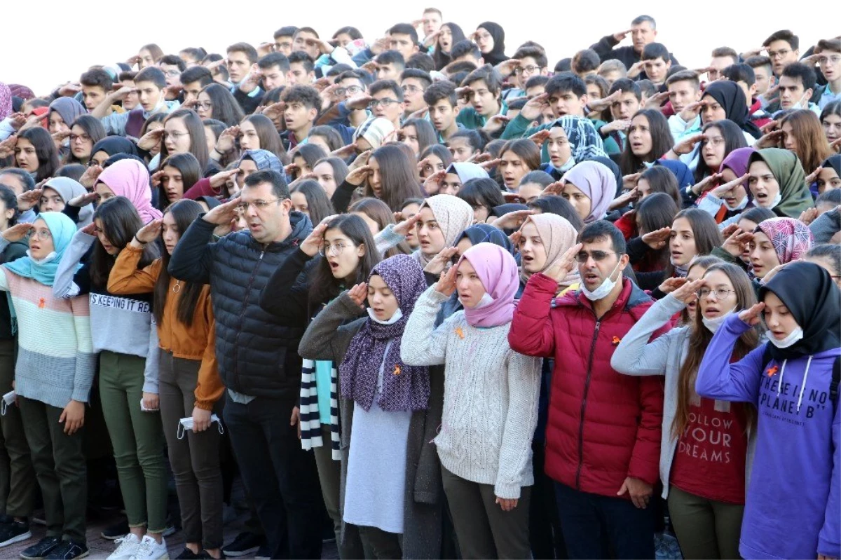 Beyşehir\'de \'maskeme değil, gözlerime bak\' farkındalık etkinliği