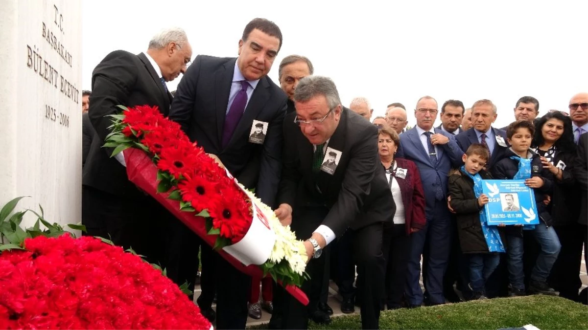 Bülent Ecevit vefatının 13\'üncü yılında mezarı başında anıldı