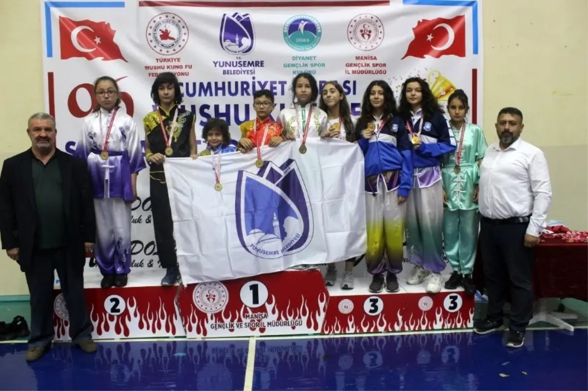 Cumhuriyet Kupasının sahibi Yunusemre Belediyespor oldu