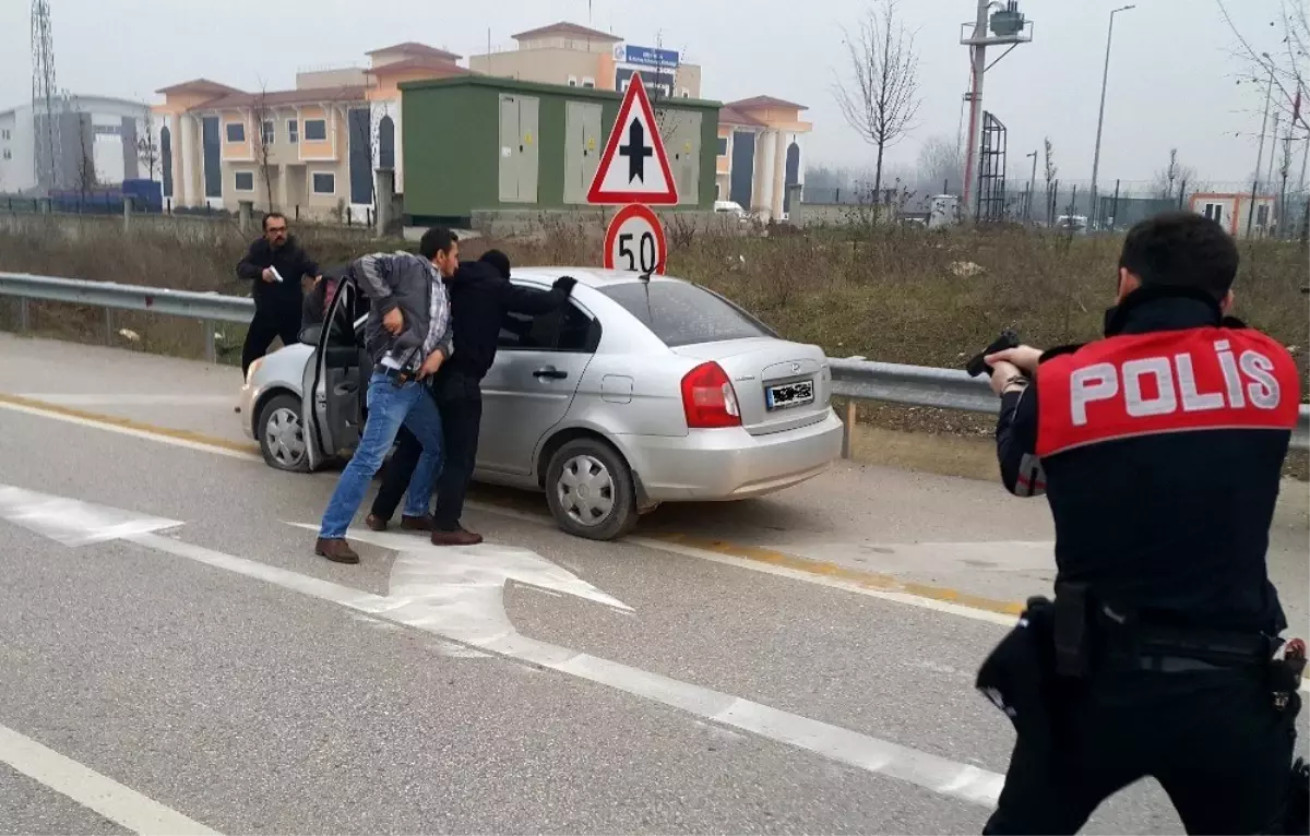 Düzce\'de polis suçlulara göz açtırmıyor