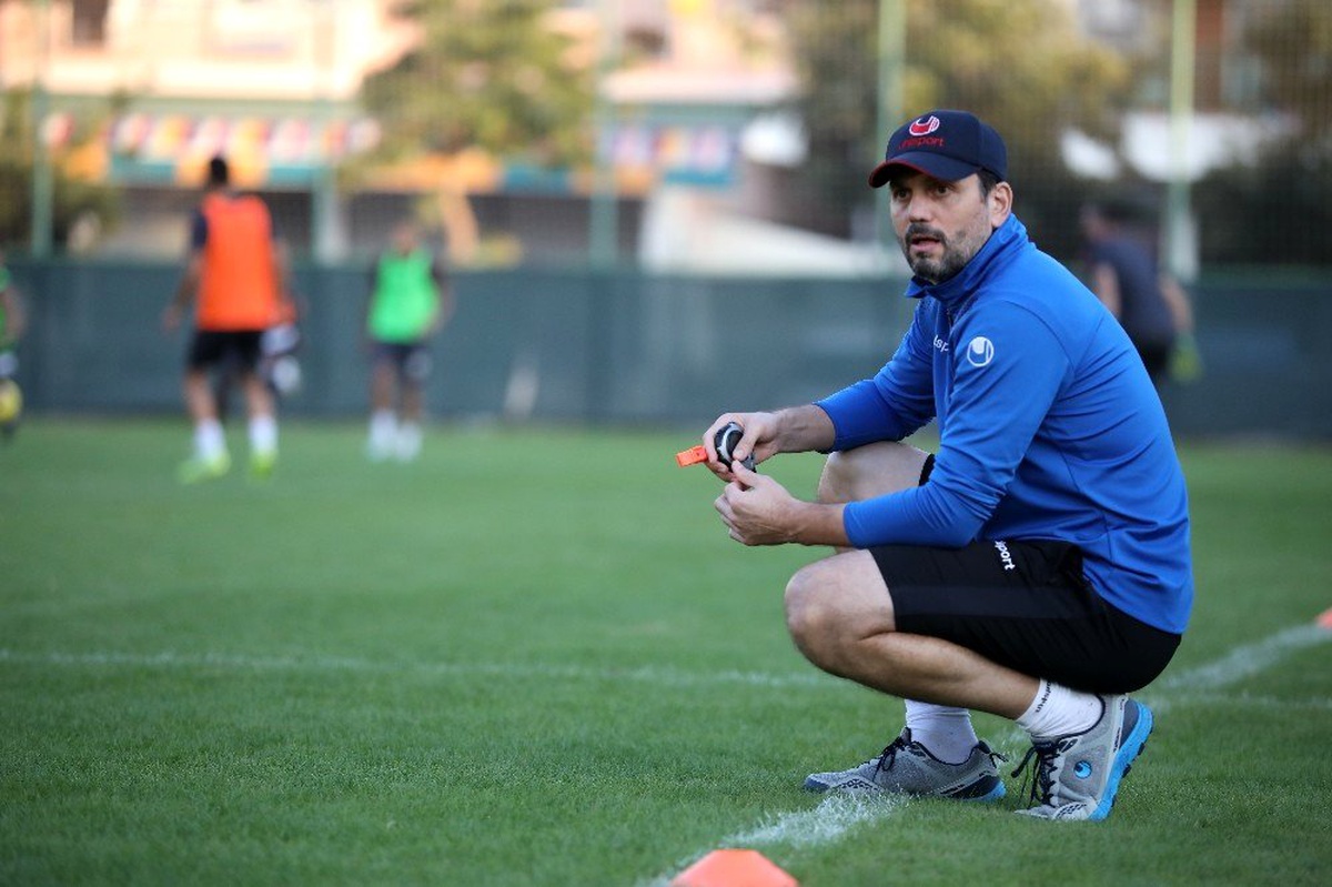 Erol Bulut: "Trabzonspor\'dan 3 puan almaya çalışacağız"