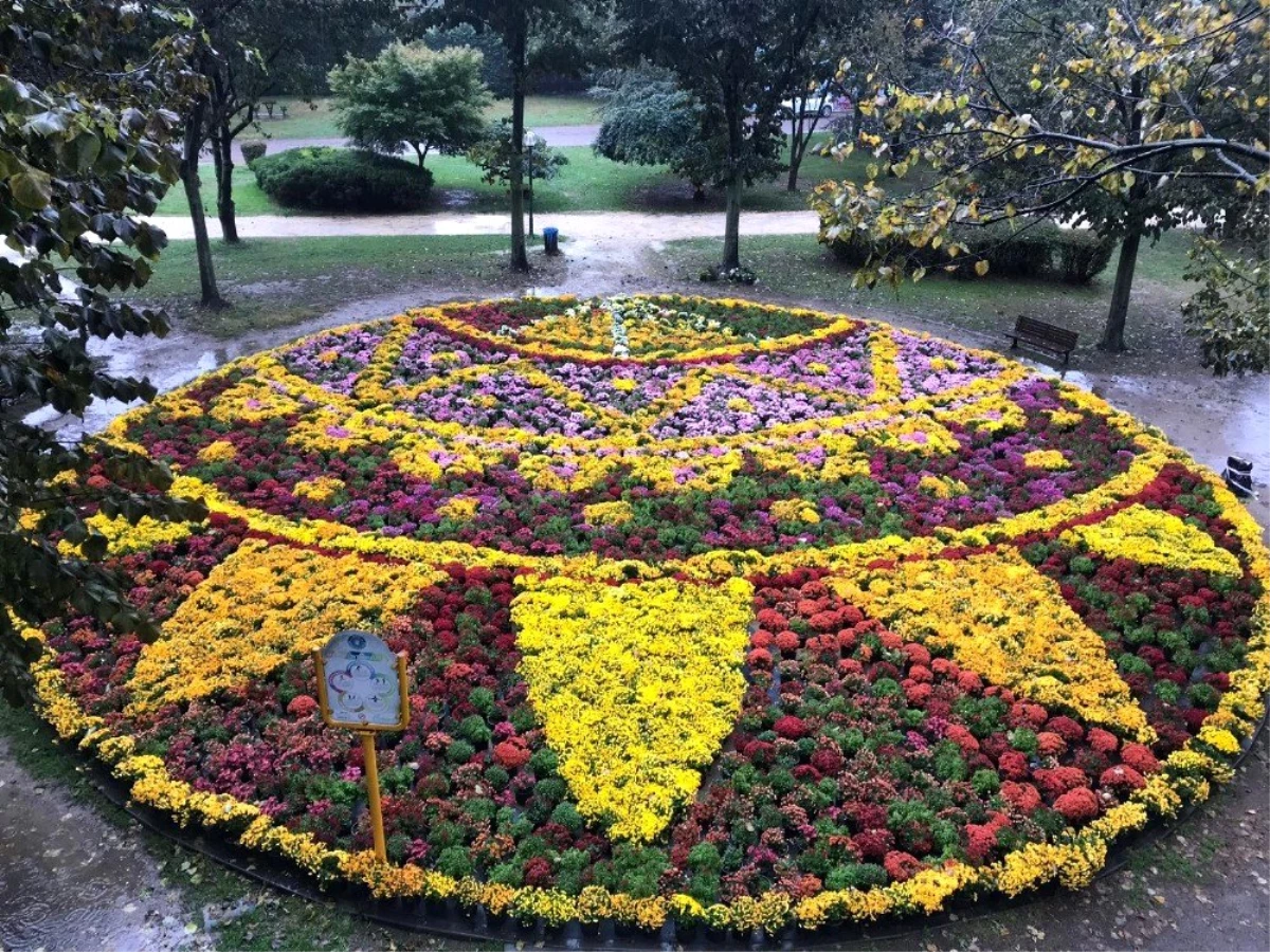 Estetik uygulamalar parkları güzelleştiriyor