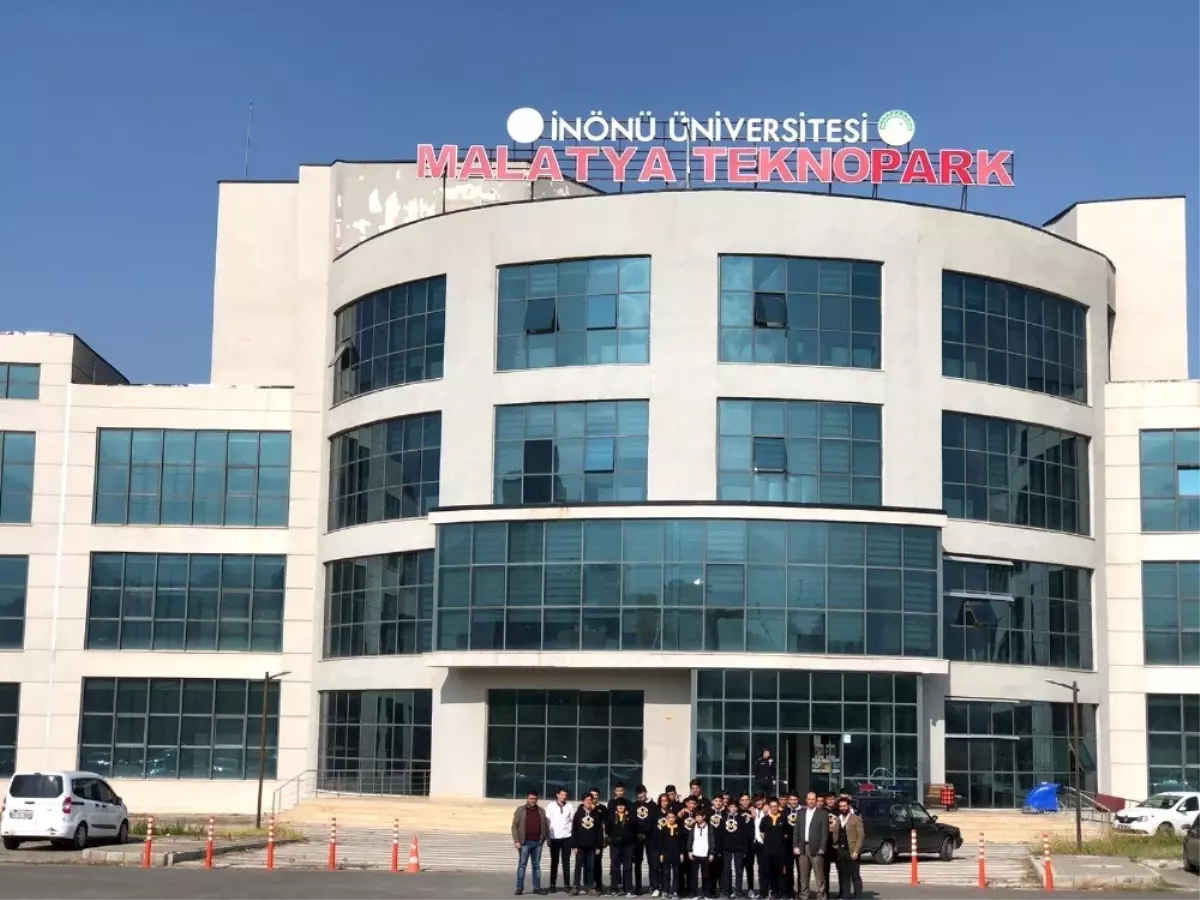 Geleceğin Teknoloji Dahileri Teknopark gezisine katıldı