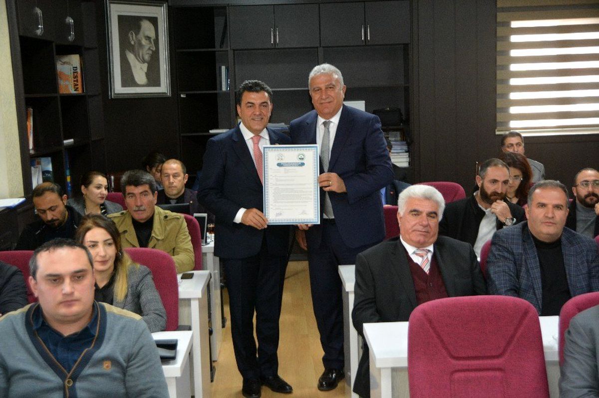Kardeş şehir Efeler Belediyesi, Ardahan\'a 2 müjde ile geldi