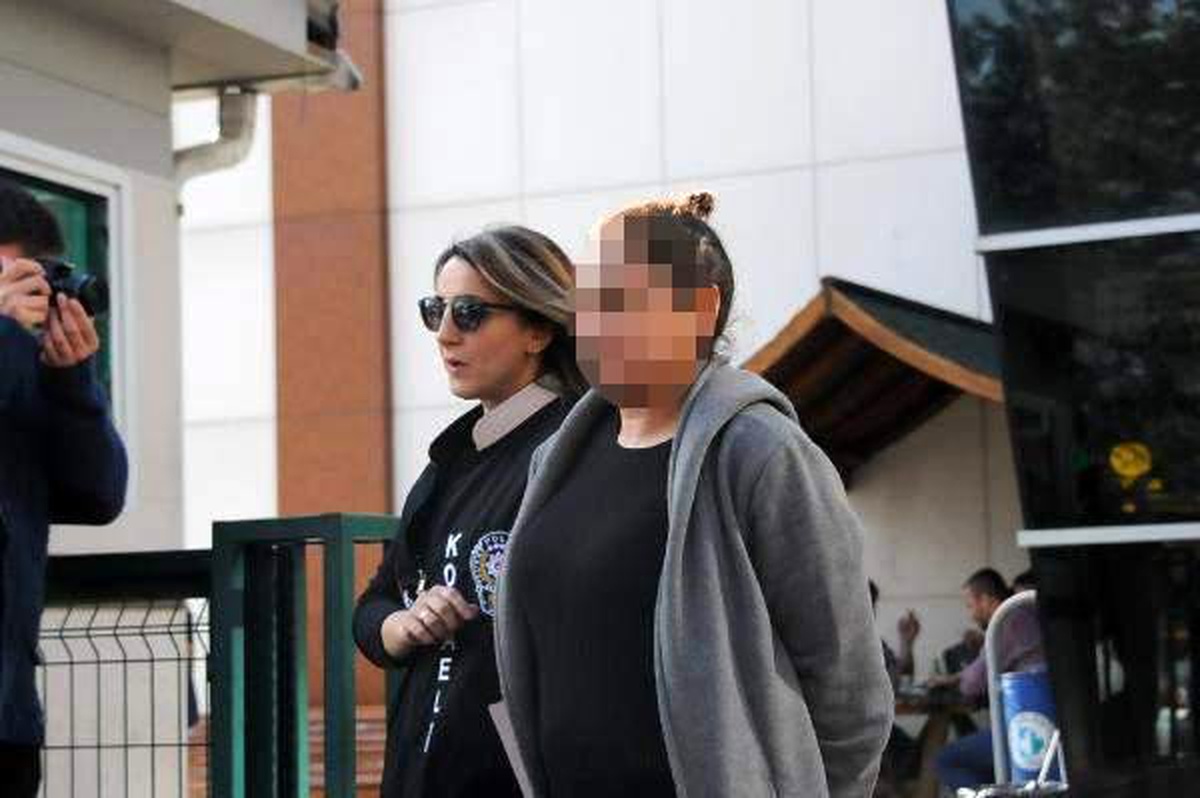 Kocaeli\'de masaj salonuna fuhuş operasyonu: 2 gözaltı