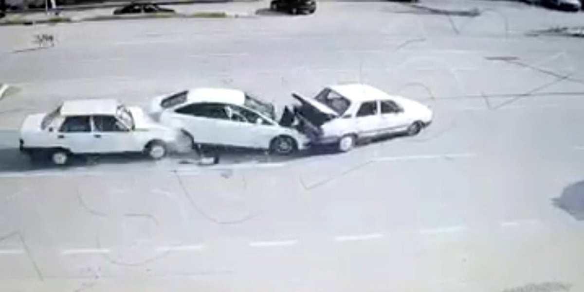 Köpeğe çarpmamak için yavaşladı, zincirleme kazaya neden oldu: 1 ölü, 1 yaralı