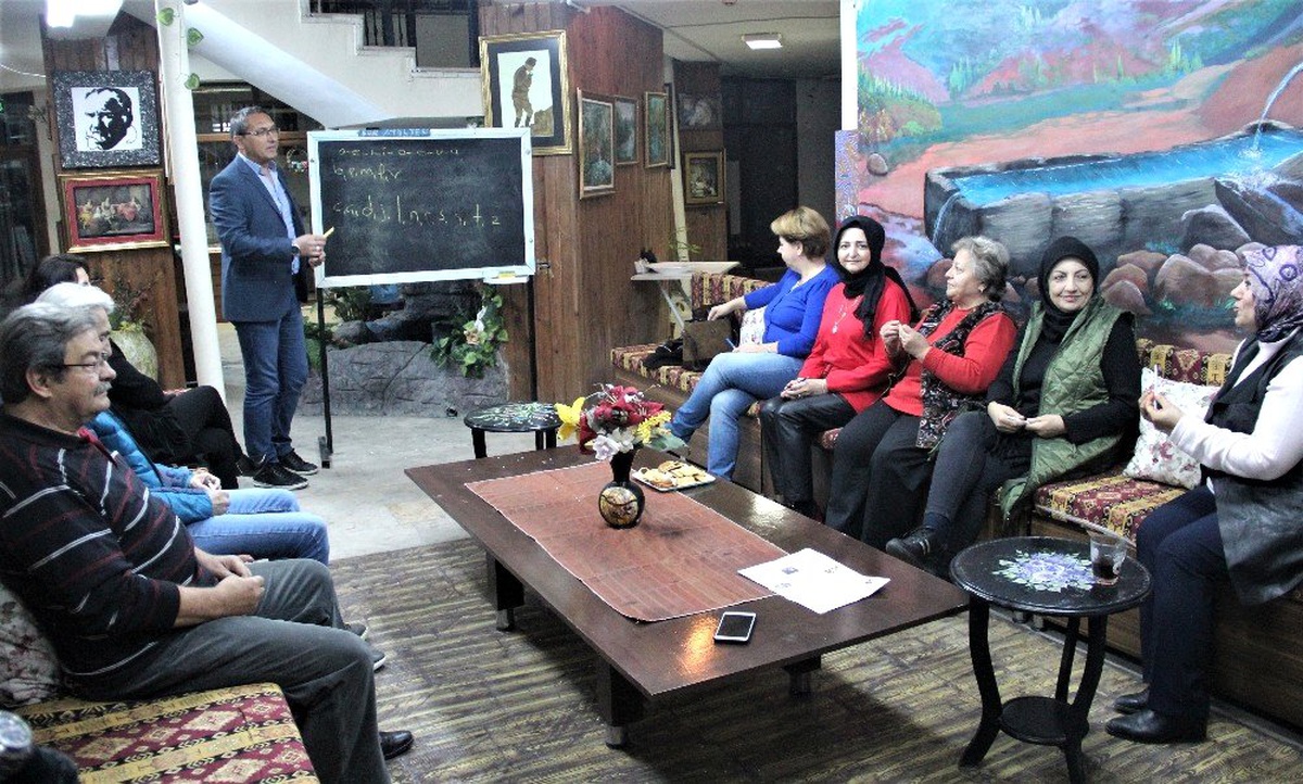 Kütahya\'da sanatçılara diksiyon kursu