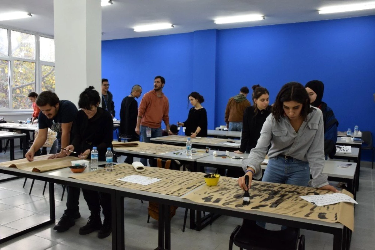 11. Uluslararası Anadolu Kaligrafi ve Tipografi Etkinliği öğrencilere ilham oluyor