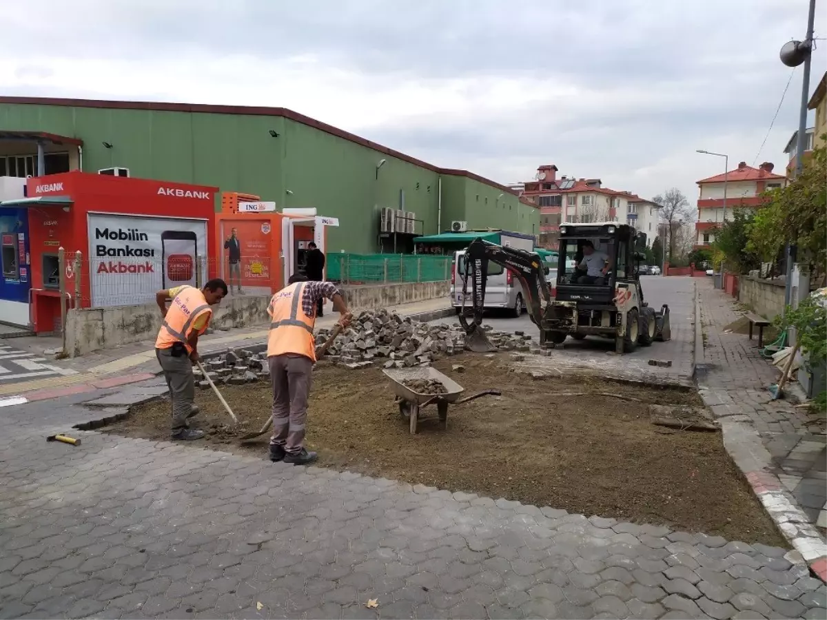 567. Sokak yolları bakımdan geçti