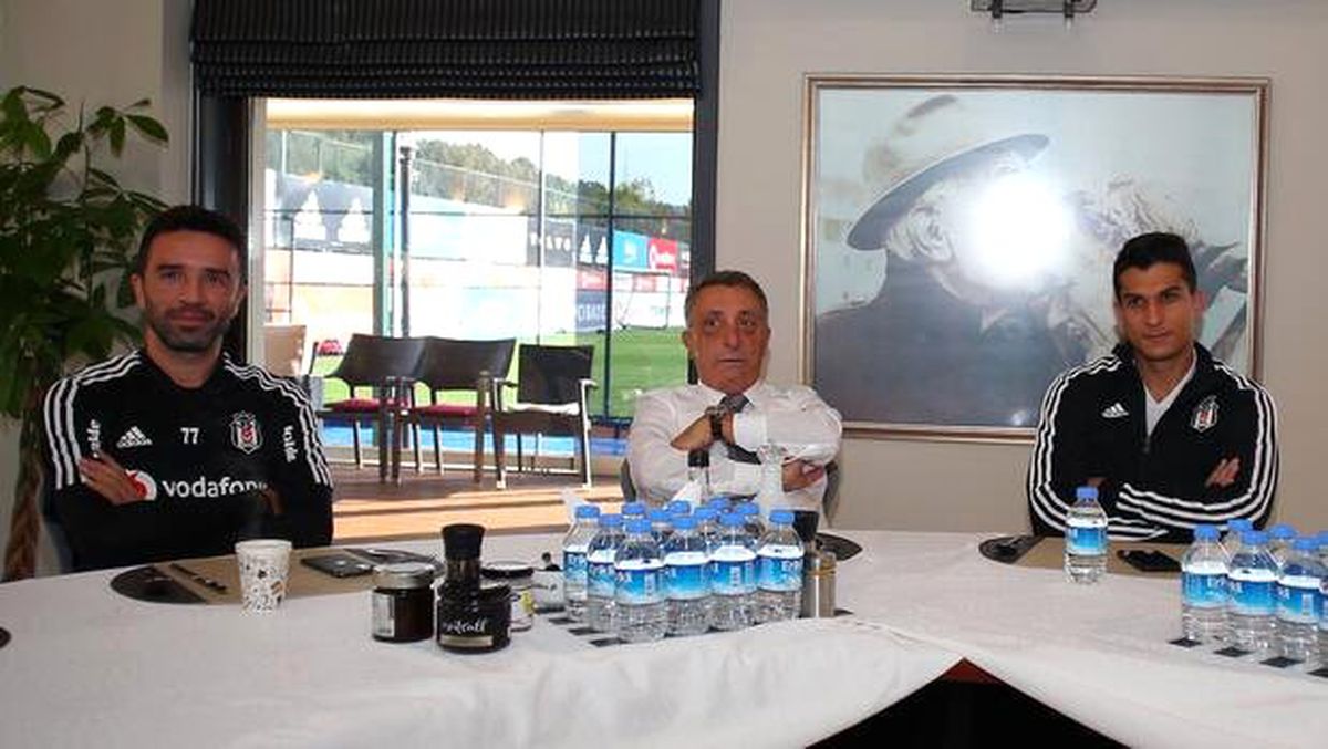 Ahmet Nur Çebi: "Ara sıra burada kahvaltıda aşk yaşarız beraber..."