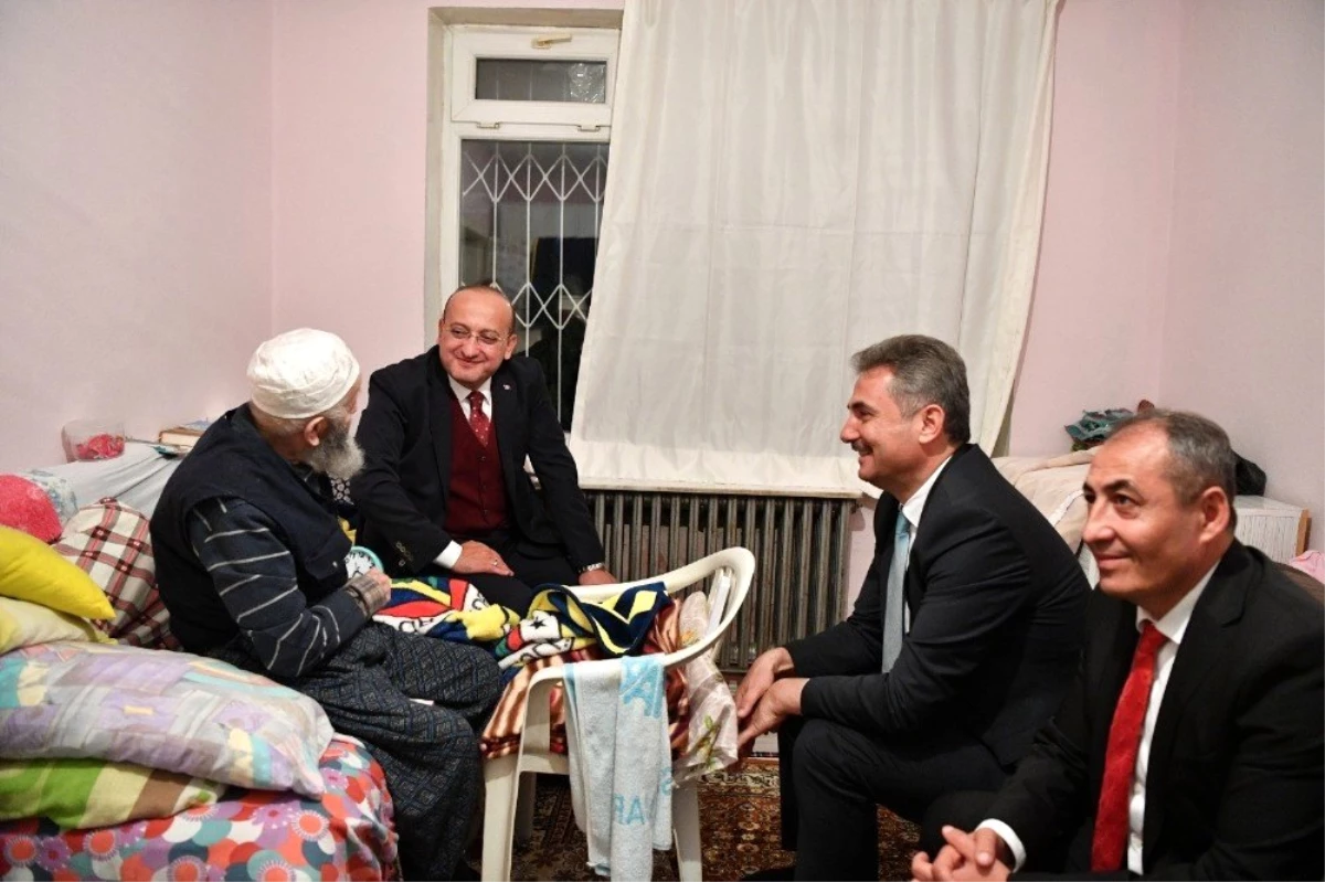 Akdoğan ve Köse\'den Mamak\'ta ev ziyareti