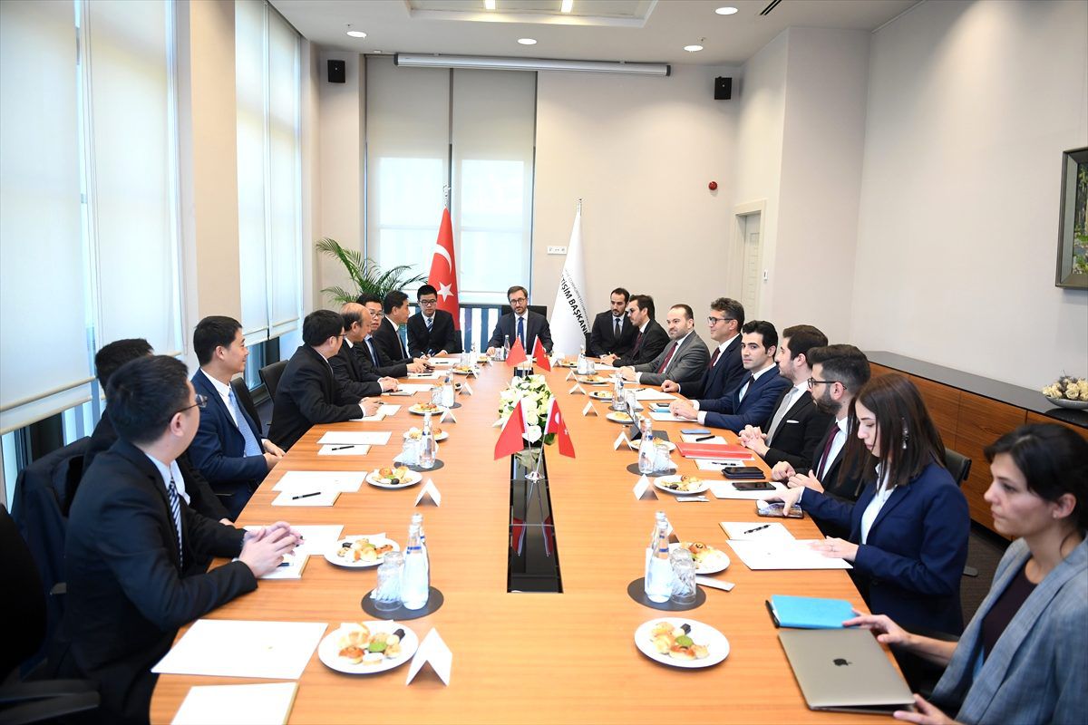 Altun, Çin Ulusal Radyo ve Televizyon İdaresi heyetini kabul etti