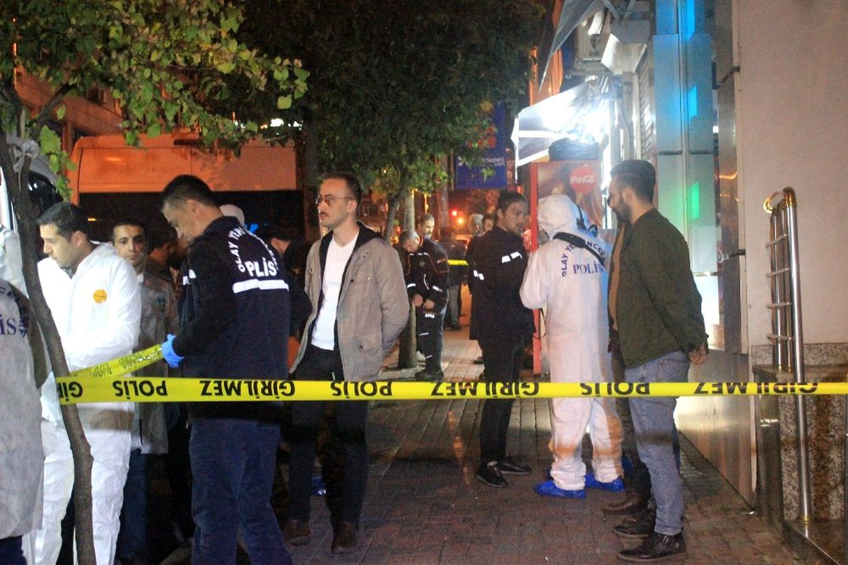 Fatih\'te 4 kardeşin öldüğü feci olayı mahalle sakinleri anlattı