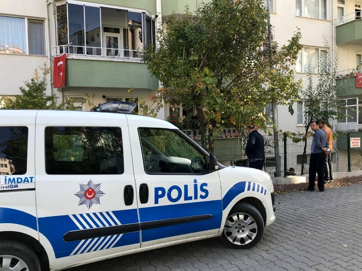 Gezmeye geldiği Bilecik\'te tanıdığının evinde intihar etti