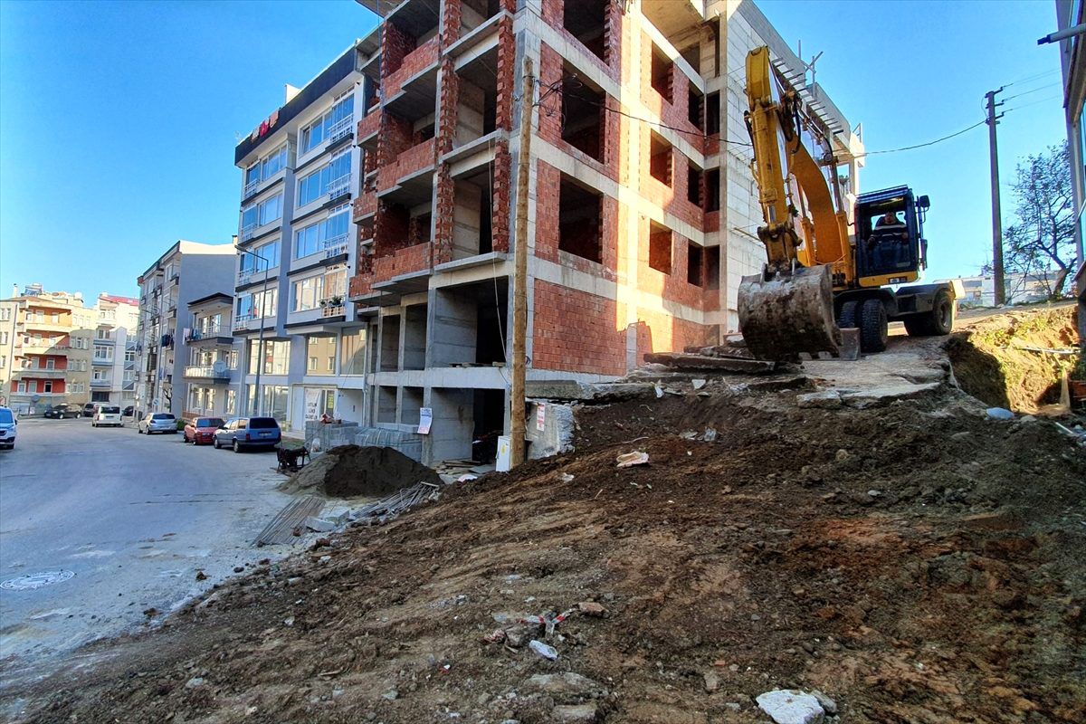 Giresun Belediyesi altyapı ve üstyapı çalışmalarını sürdürüyor