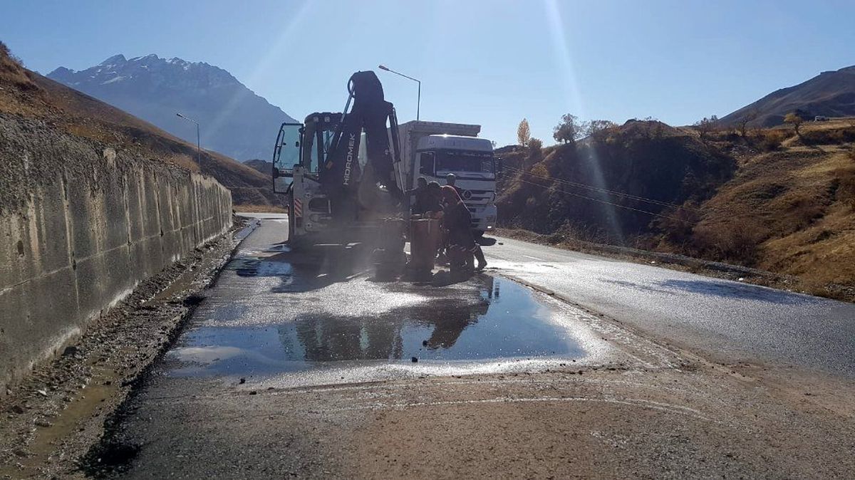 Hakkari\'de içme suyu ishale hattı arızası giderildi