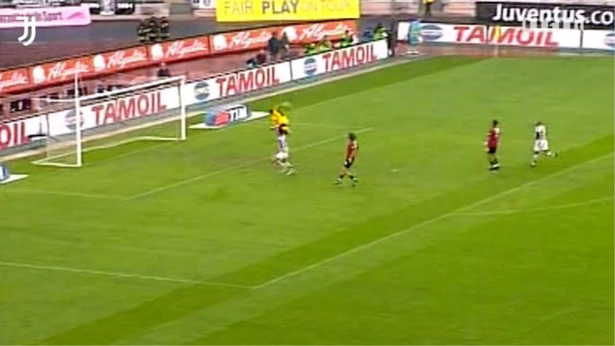 Ibrahimovic\'in Livorno\'ya Attığı Harika Gol