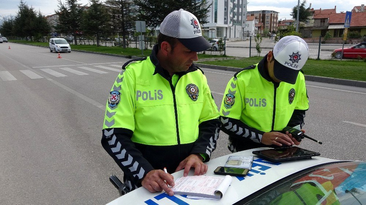 Isparta\'da 1 ayda 398 motosiklet ile 53 araç trafikten men edildi