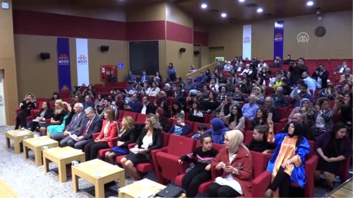 Kadınlar yarım kalan eğitim hayallerini "Anne Üniversitesi" ile gerçekleştirdi