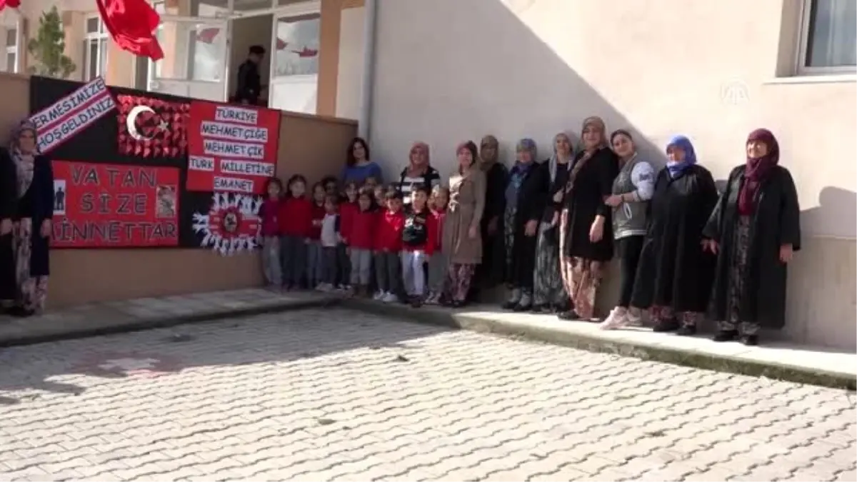 Minik yüreklerden Mehmetçik için kermes - BALIKESİR