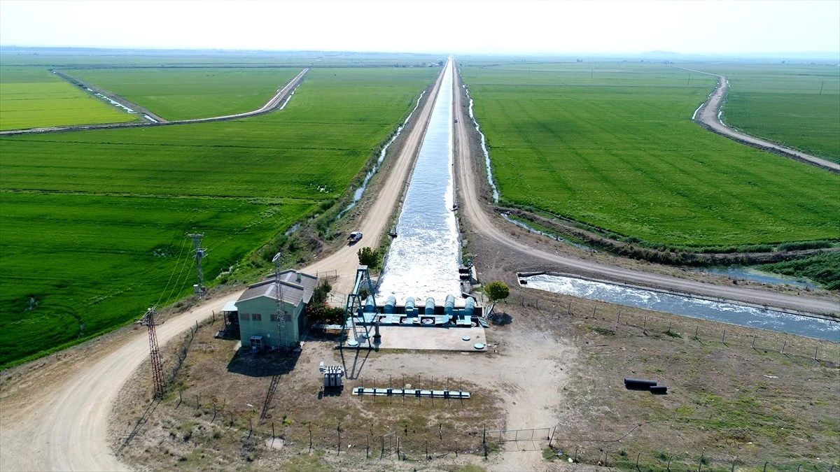 Modern sulama sistemiyle çiftçilerin kazançları artıyor