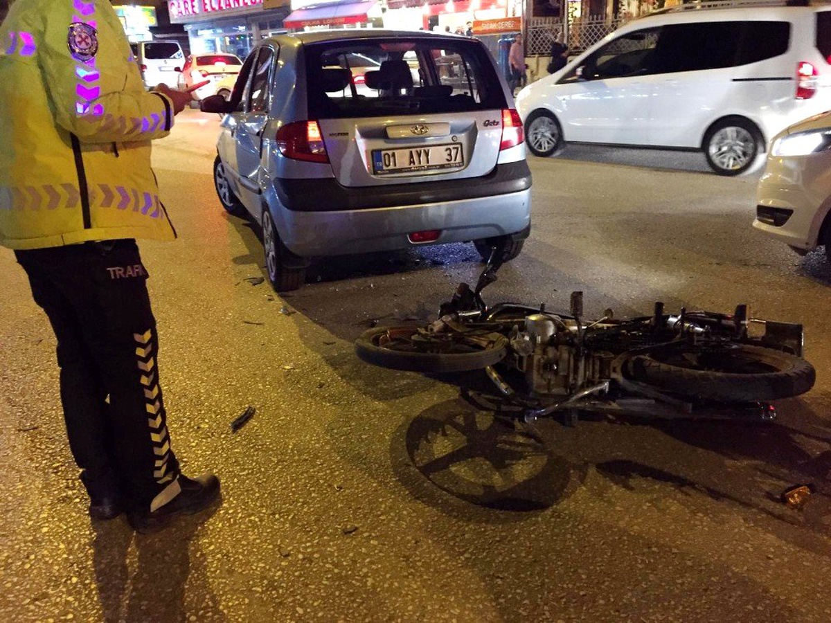Motosiklet ile otomobil çarpıştı: 2 yaralı