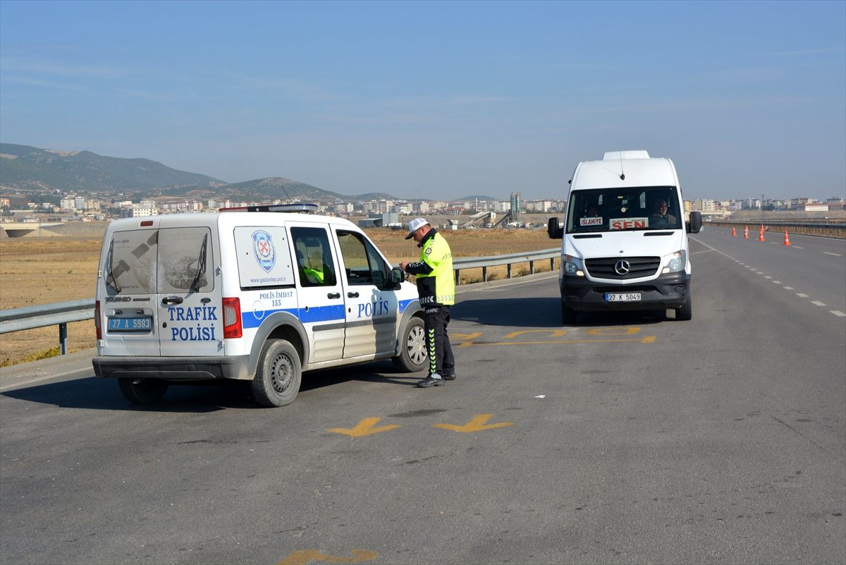 Nurdağı\'nda polisten yol denetimi