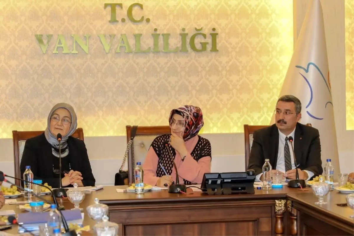 Van\'da \'Kadına Yönelik Şiddetle Mücadele\' toplantısı