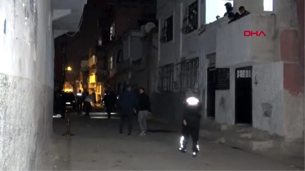 Adana komşular arasında çıkan kavgada 15 yaşındaki ahmet tabancayla başından vuruldu