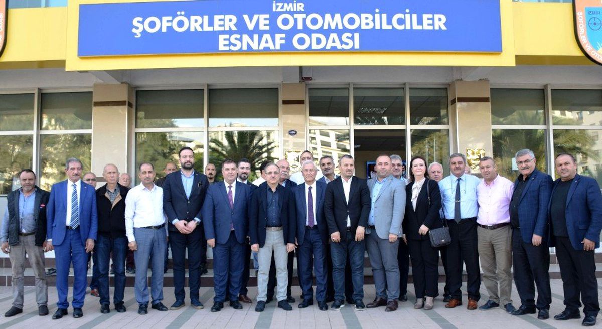 AK Parti Sürekli\'den esnafa tam destek