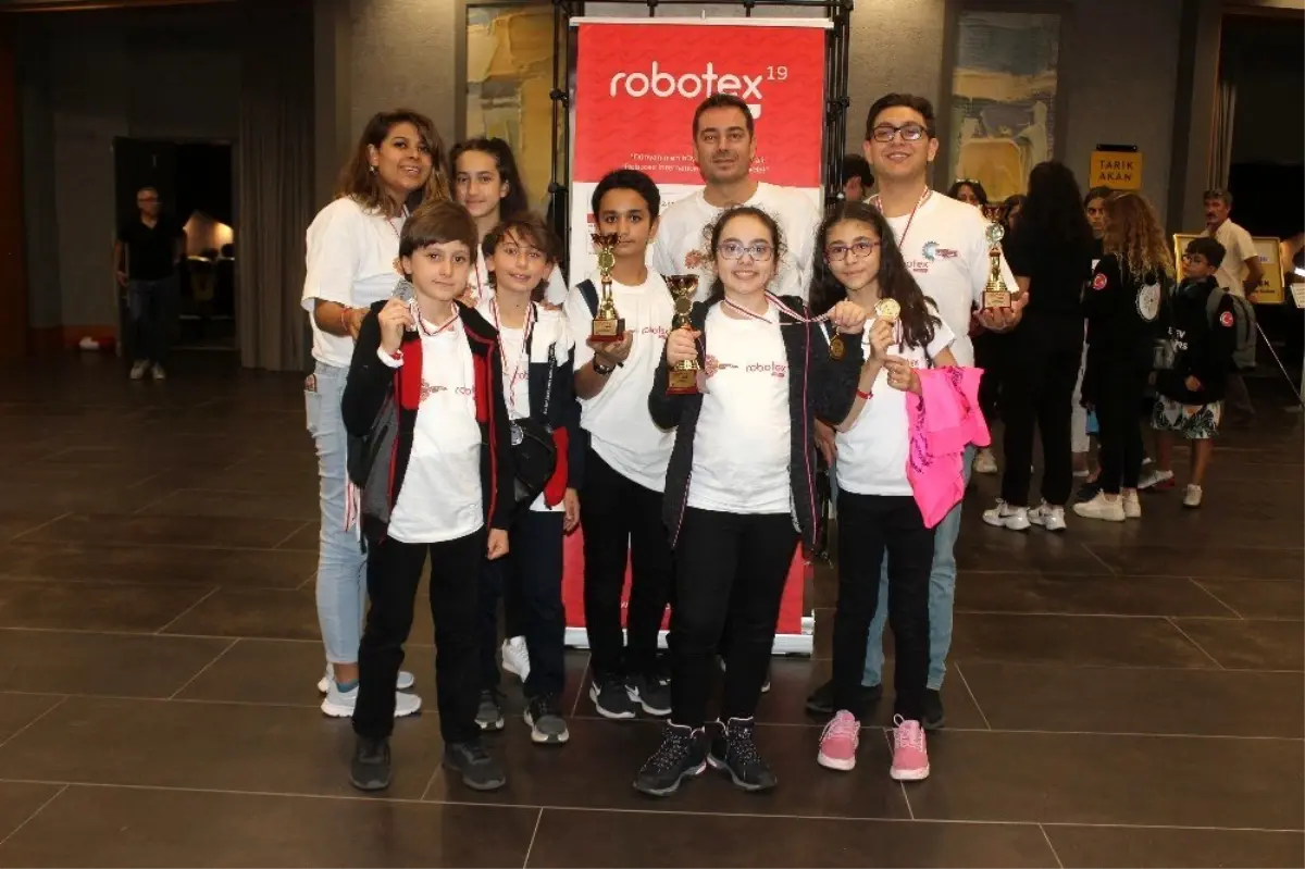 Antalya\'da yapılan Robotex İnternational 2019\'da Türkiye Şampiyonluğu Kayseri\'ye geldi