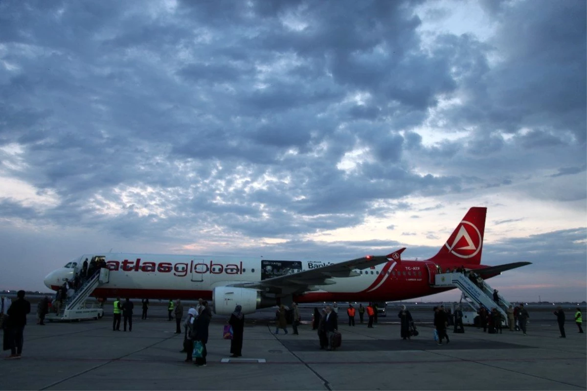 Atlasglobal, İstanbul\'dan Buhara\'ya ilk turistik charter uçuşunu gerçekleştirdi