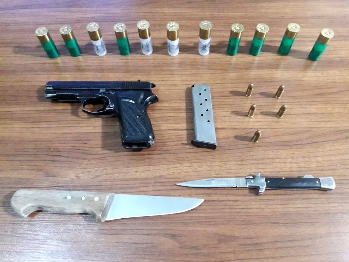 Balıkesir\'de polis silaha savaş açtı