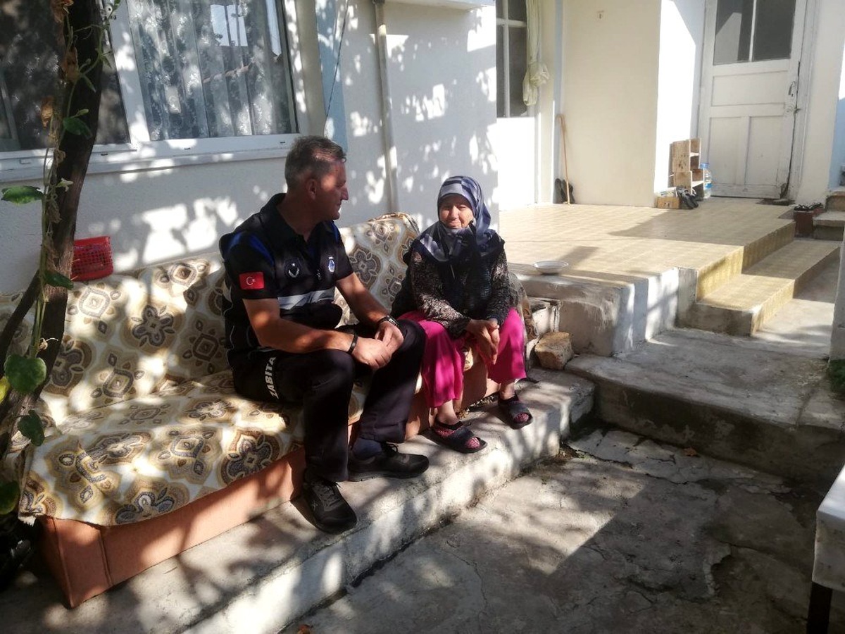 Çan Belediye zabıtalardan sokak sokak vatandaşların yanında