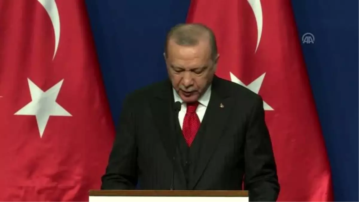 Erdoğan: "(Terörle mücadele) 151 ülkeden, 76 bin kişiye Türkiye\'ye giriş yasağı koyduk. Bunların...