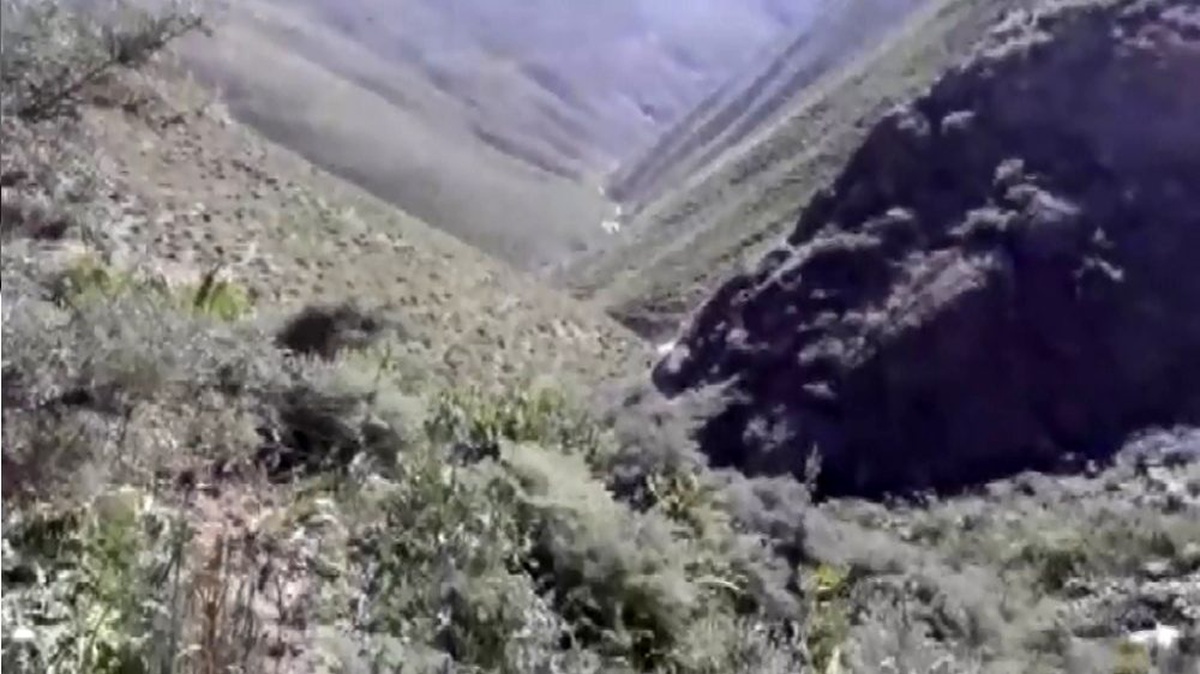Hakkari\'de PKK\'ya ait sığınak ve silah ele geçirildi
