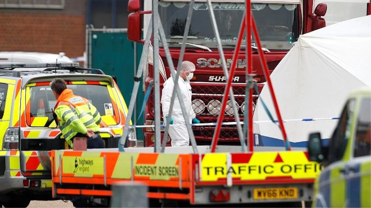 İngiltere\'de bir konteyner içinde ölü bulunan 39 kişinin kimliği belirlendi