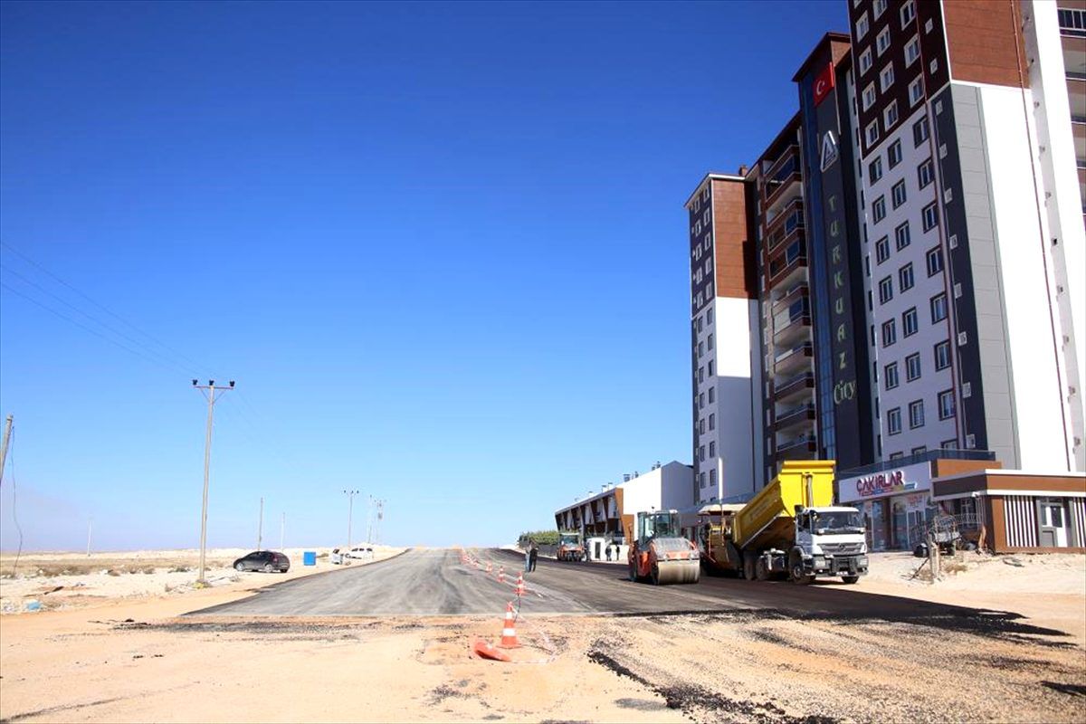 Karaman\'da yol asfaltlama çalışmaları