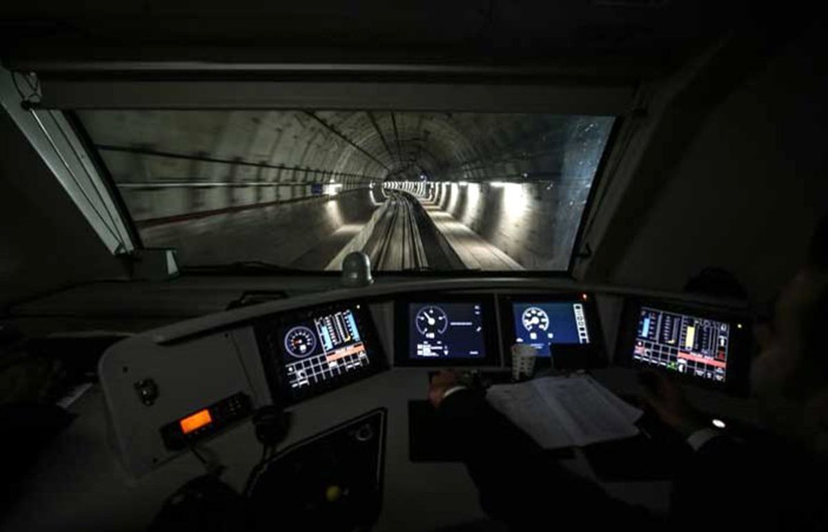 Marmaray\'dan tarihi geçiş
