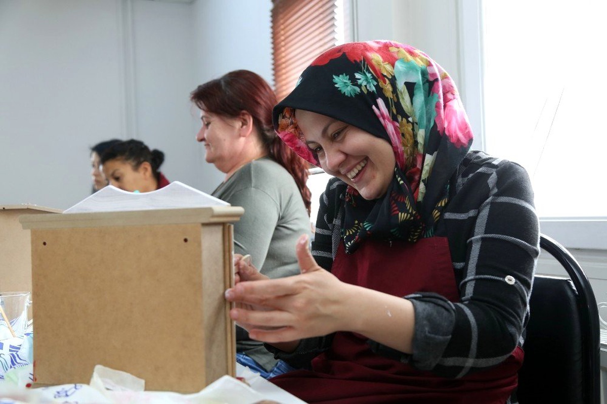 Odunpazarı, halk merkezleri ile üretmeye devam ediyor