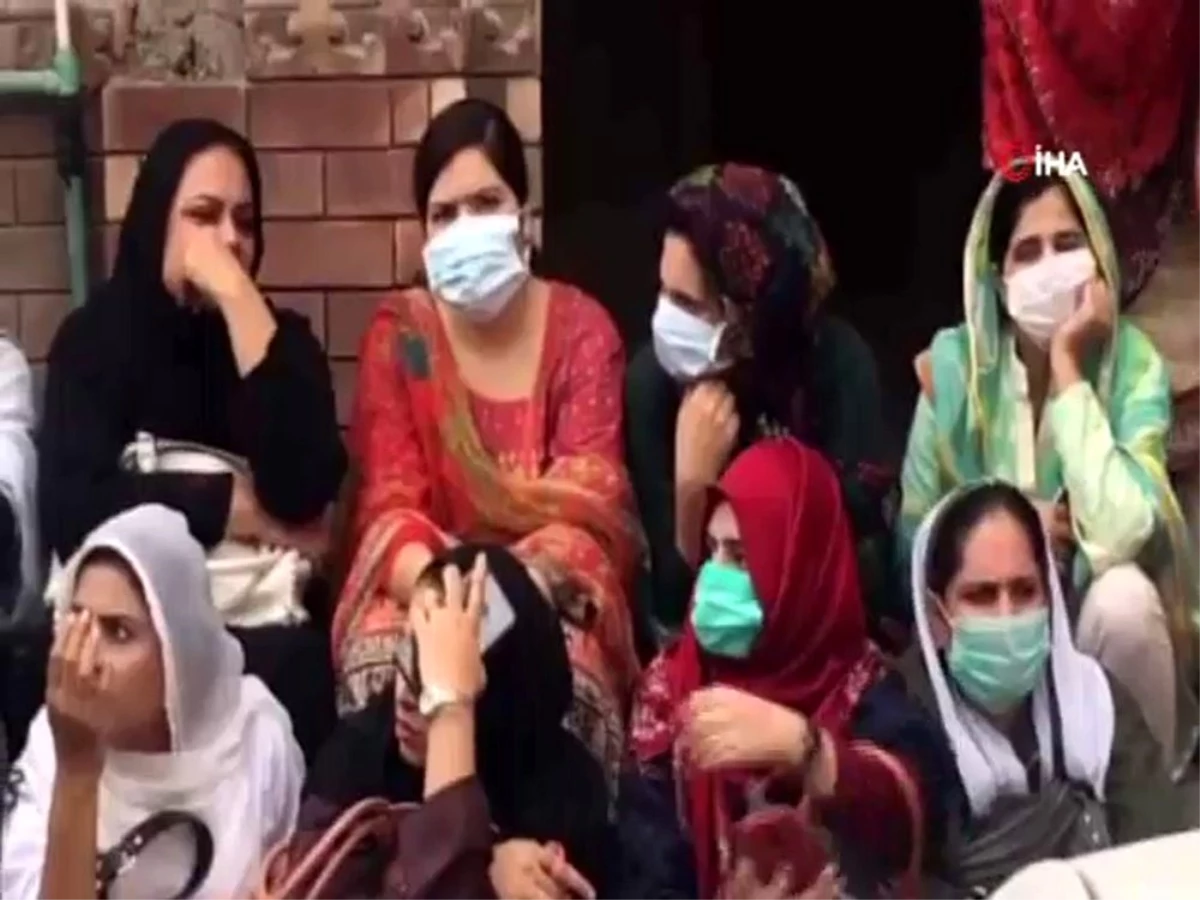 Pakistan\'da hava kirliliği nedeniyle okullar tatil edildi