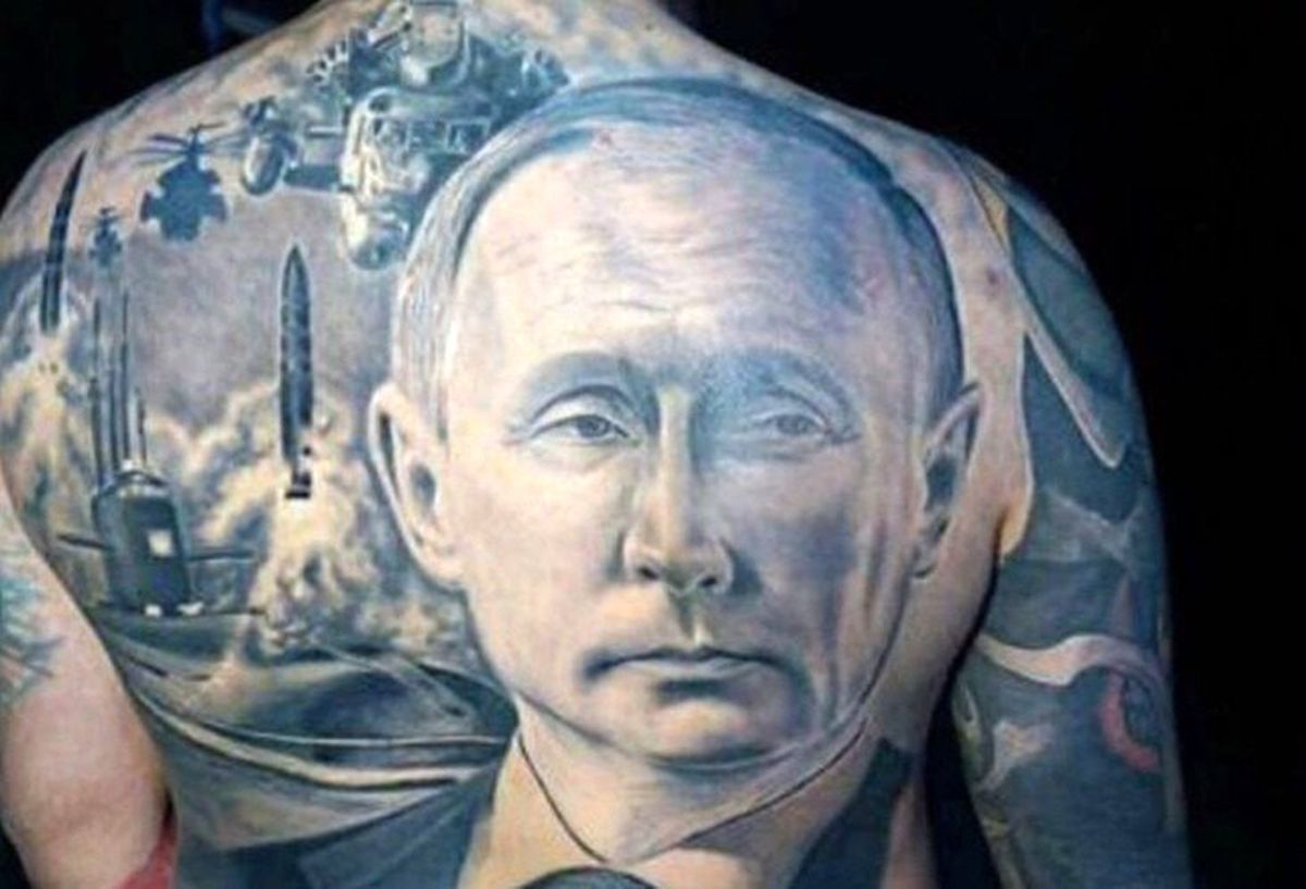 Putin hayranı Rus sırtına dev Putin dövmesi yaptırdı