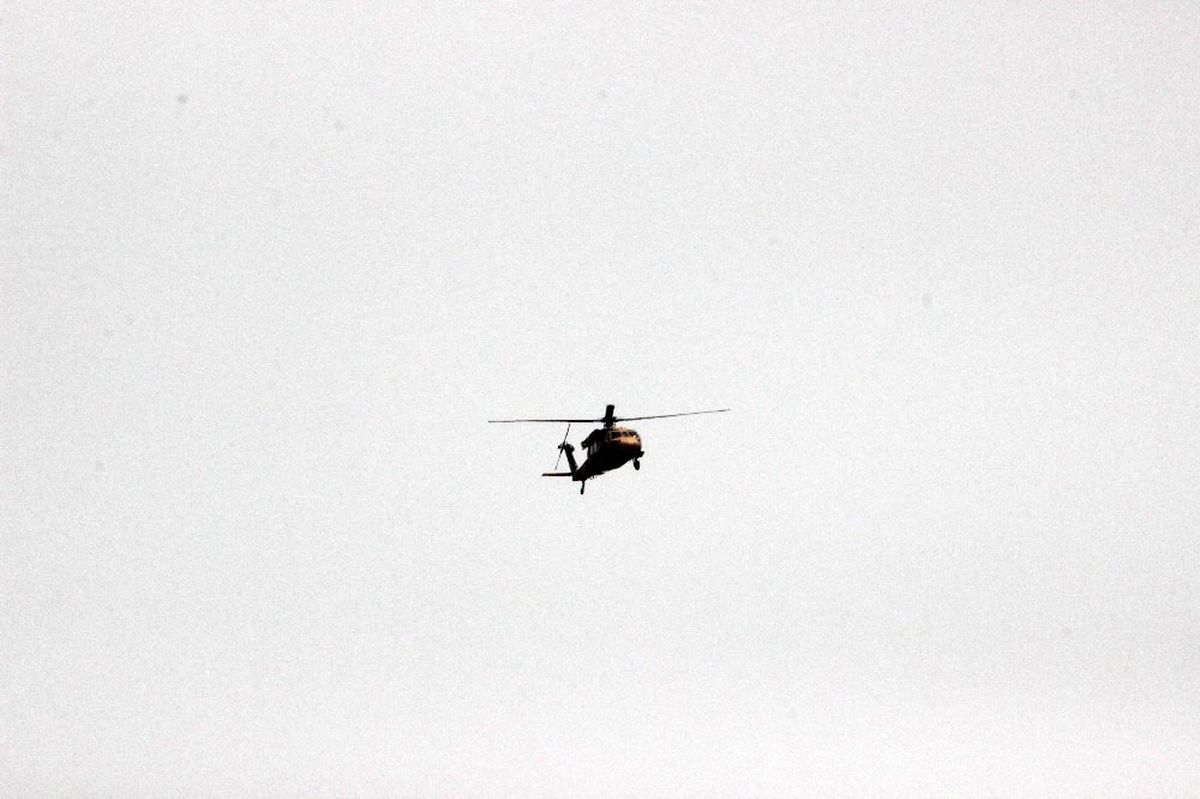 Sınır hattında helikopterle denetim