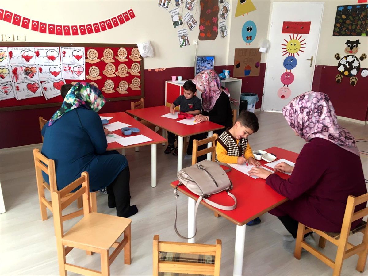 Yıldızeli\'nde "Anne-Çocuk Projesi"