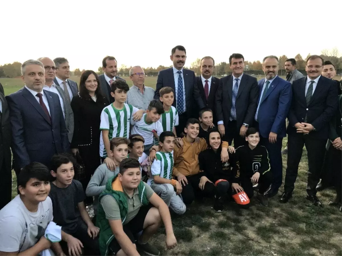 Çevre ve Şehircilik Bakanı Kurum millet bahçelerini inceledi