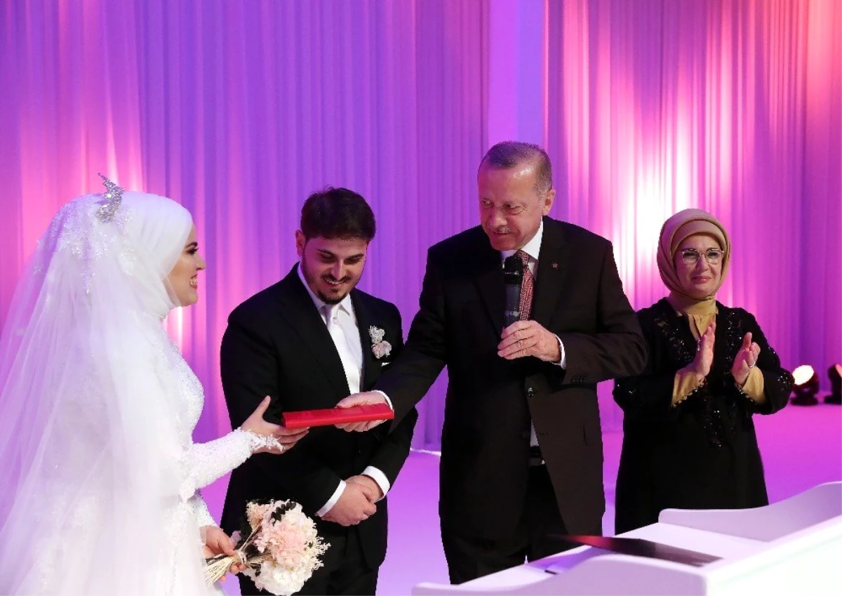 Cumhurbaşkanı Erdoğan, Mahir Ünal\'ın kızının nikah törenine katıldı