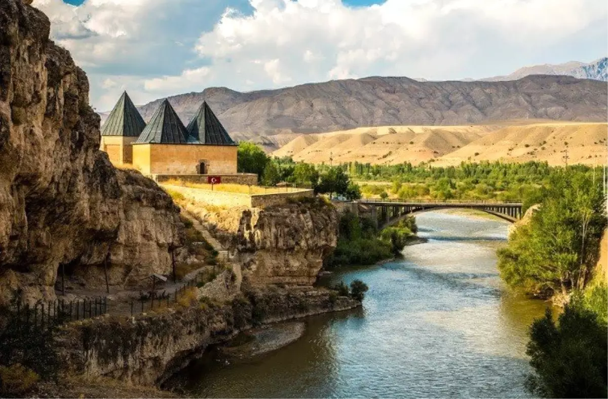 Doğu\'da en sıcak yerleşim yeri Kemah oldu