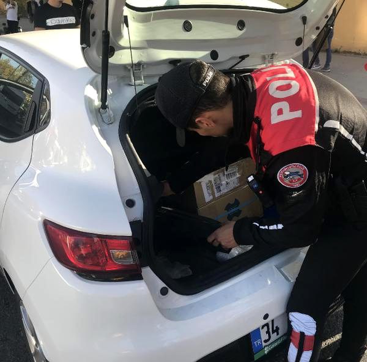(Ek Bilgi ve fotoğraflarla) İstanbul\'da "Kurt Kapanı 2019-17" denetimleri