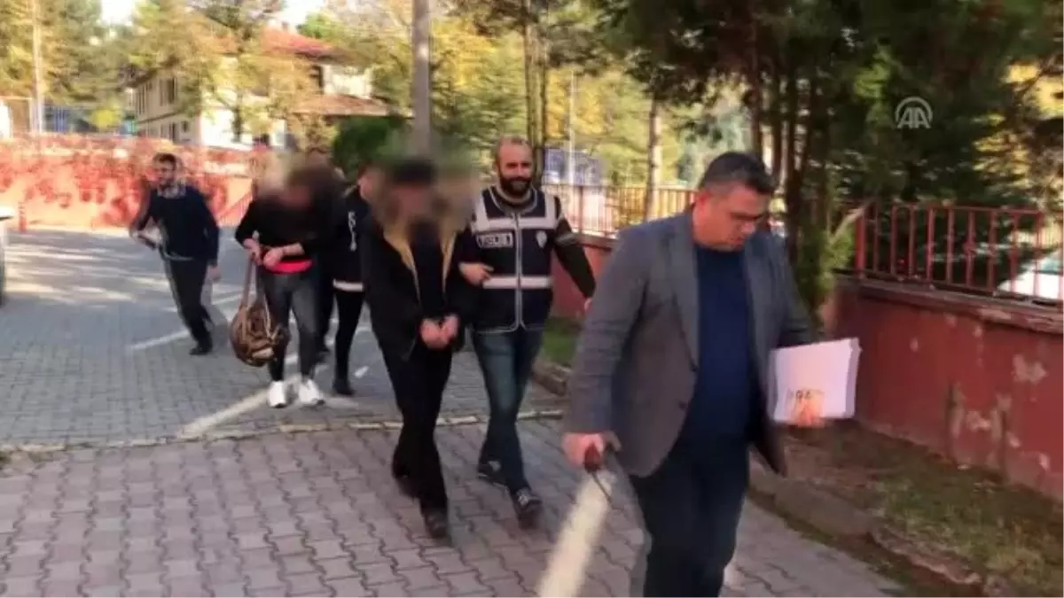 Fuhuş operasyonunda 3 kişi gözaltına alındı